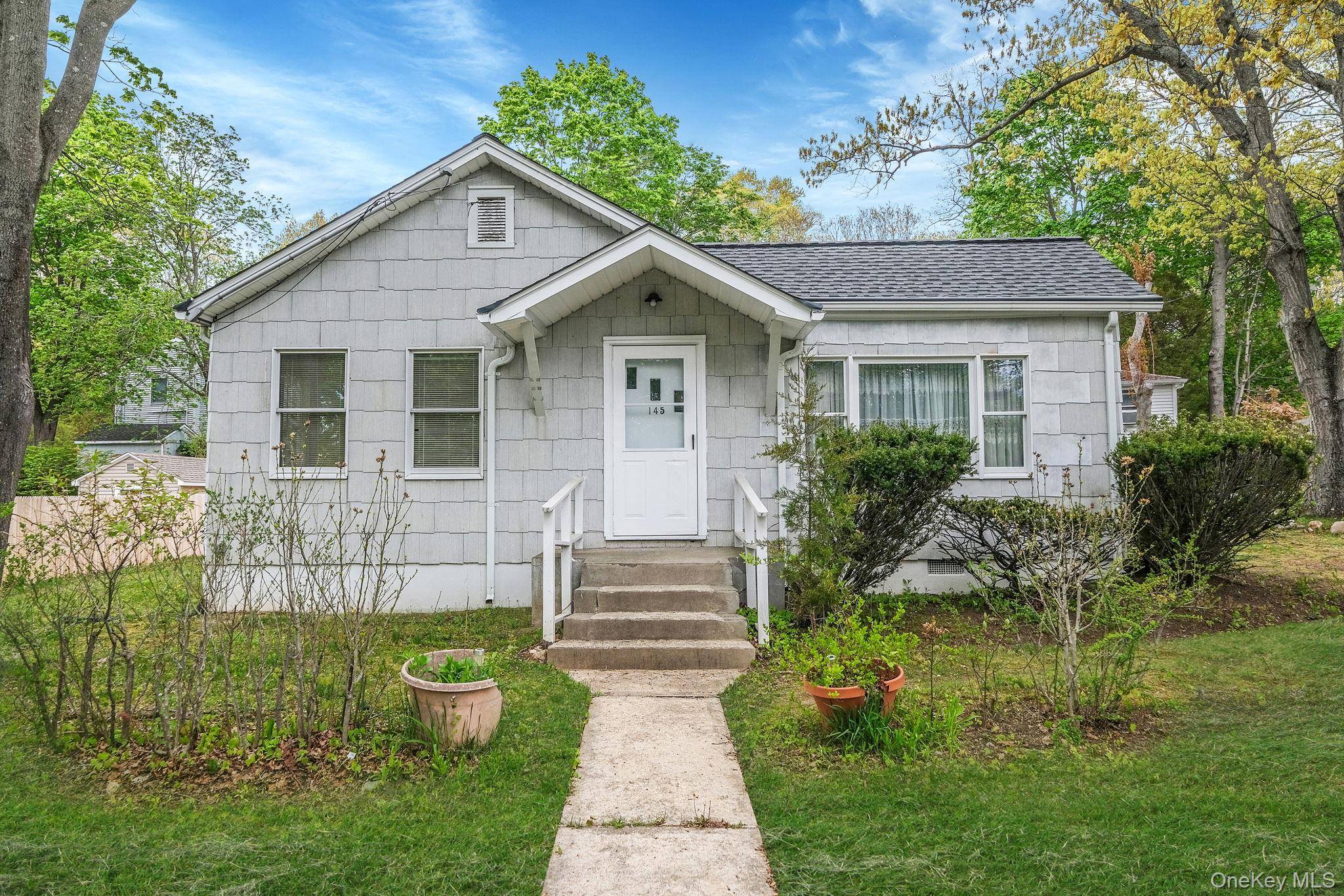 145 Locust DR, Rocky Point, NY 11778