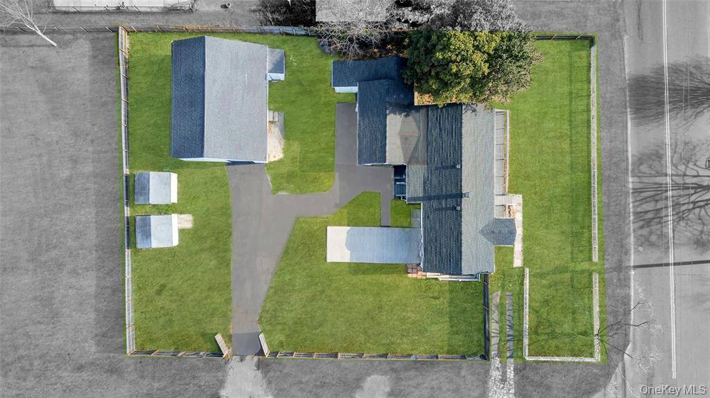 209 Jamaica AVE, Medford, NY 11763
