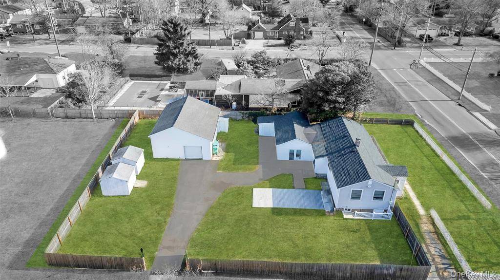 209 Jamaica AVE, Medford, NY 11763