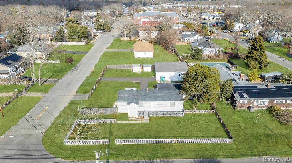 209 Jamaica AVE, Medford, NY 11763