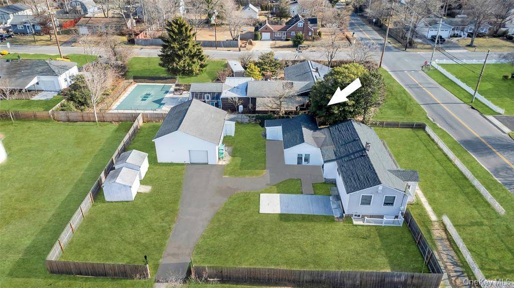 209 Jamaica AVE, Medford, NY 11763