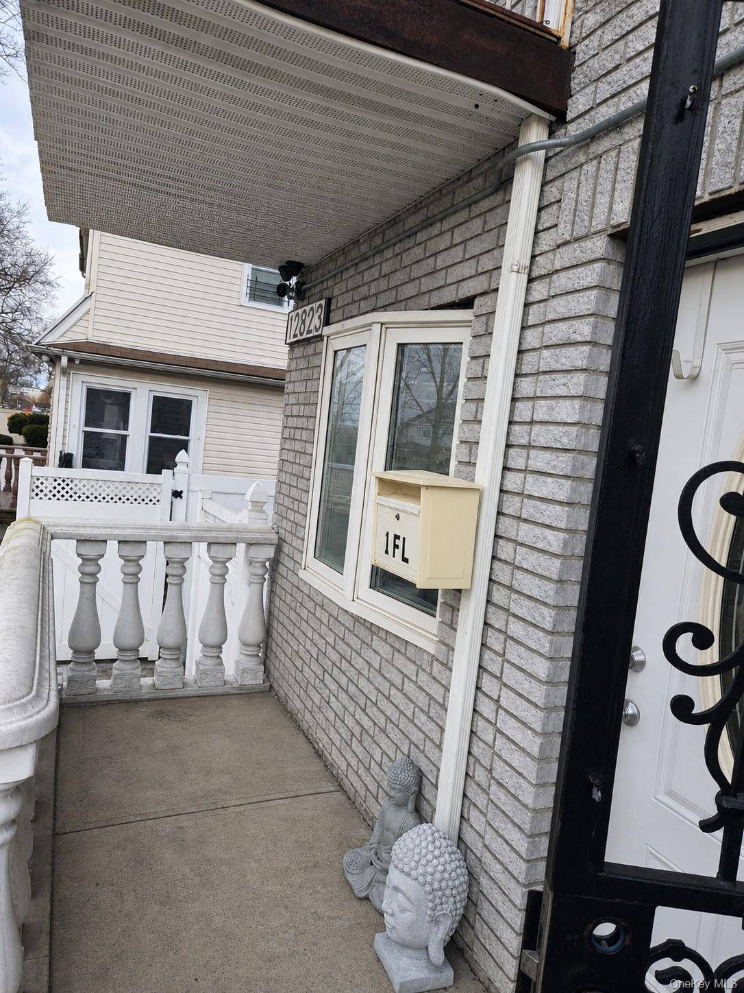 12823 Van Wyck EXPY, Jamaica, NY 11436