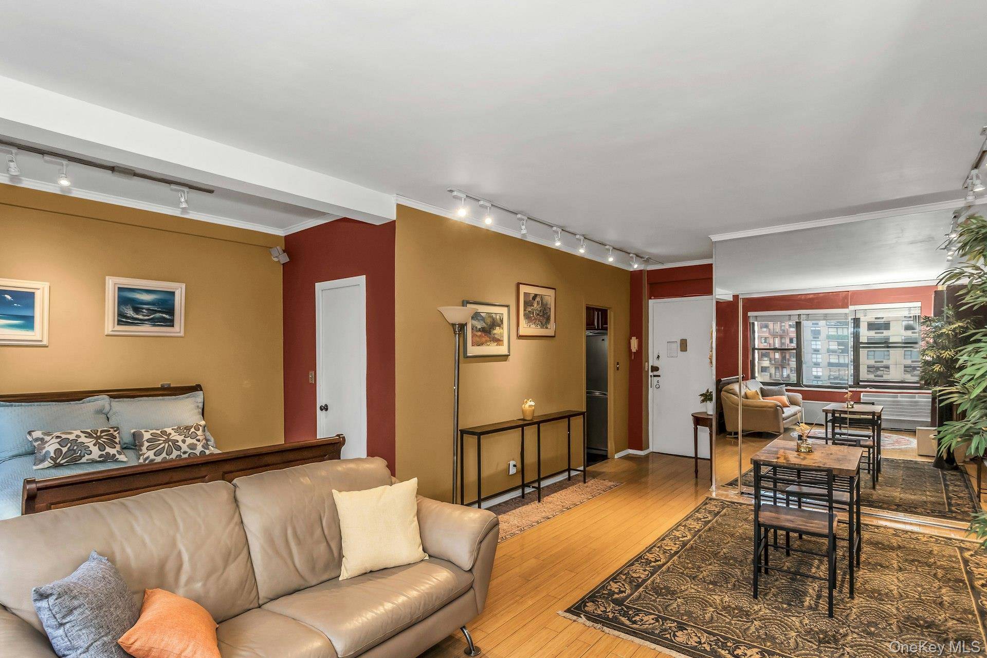 2 Tudor City PL #3M-South, New York (manhattan), NY 10017
