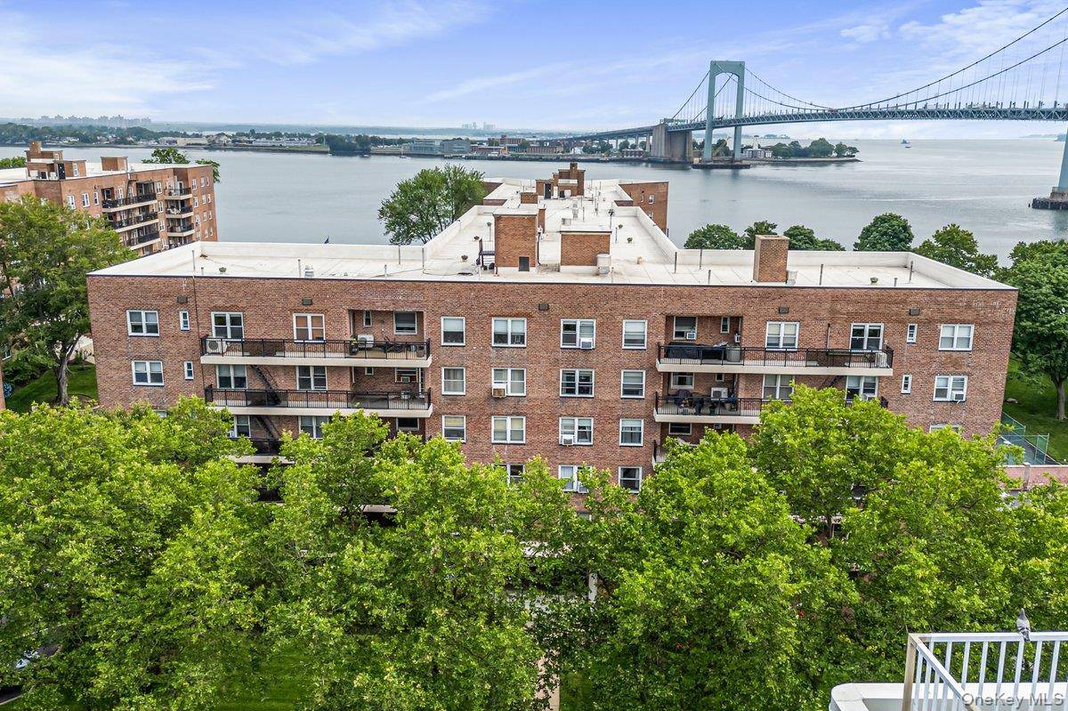 162-01 Powells Cove BLVD #3N, Beechhurst, NY 11357