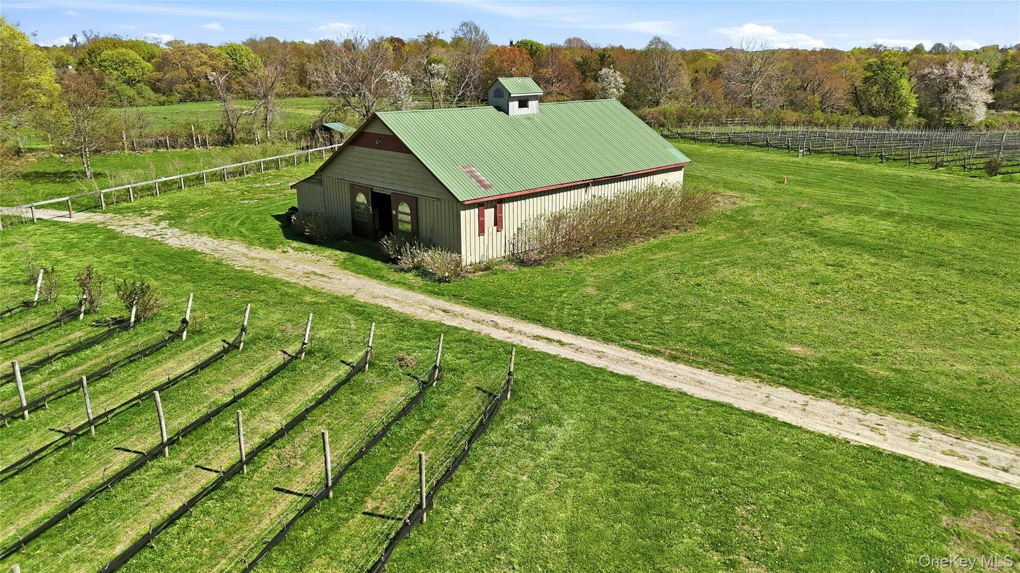 35950 Main RD, Cutchogue, NY 11935
