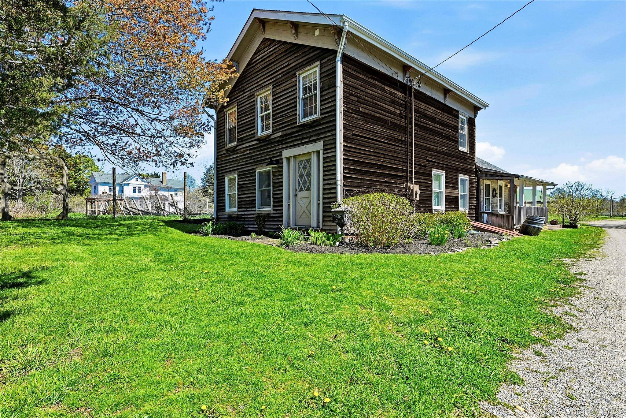 35950 Main RD, Cutchogue, NY 11935