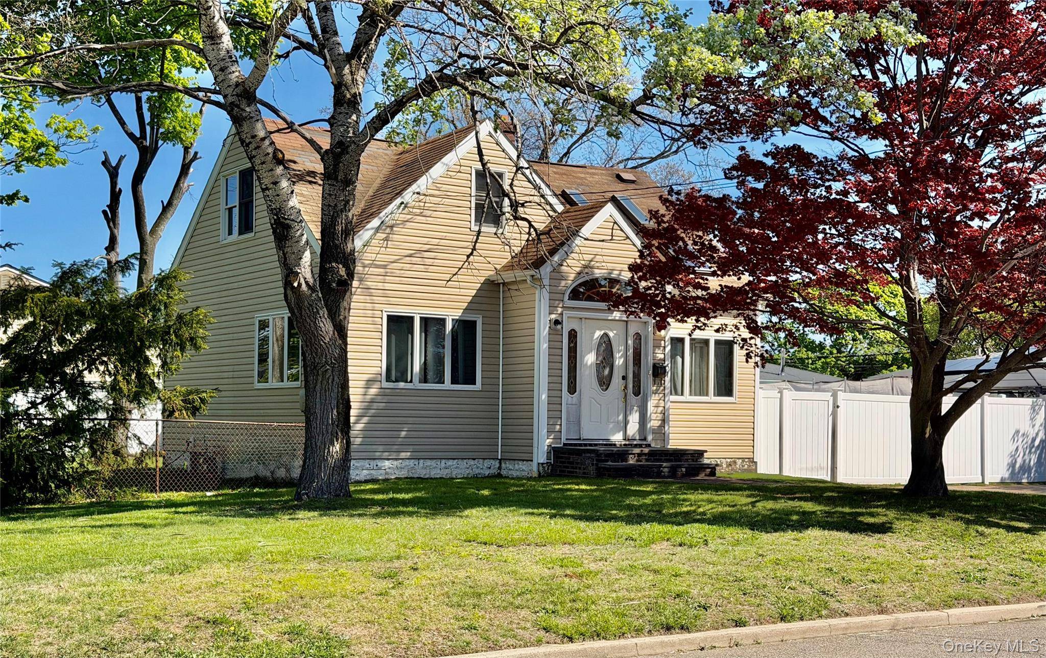 51 Weston AVE, Deer Park, NY 11729
