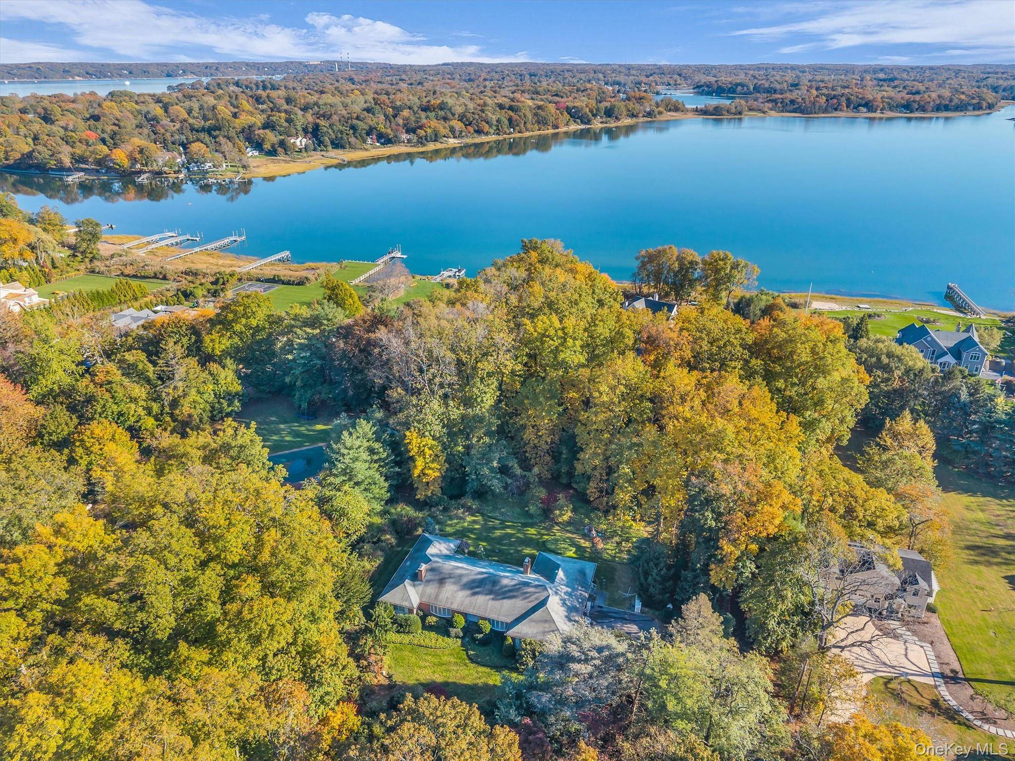 133 Old Field RD, Setauket, NY 11733