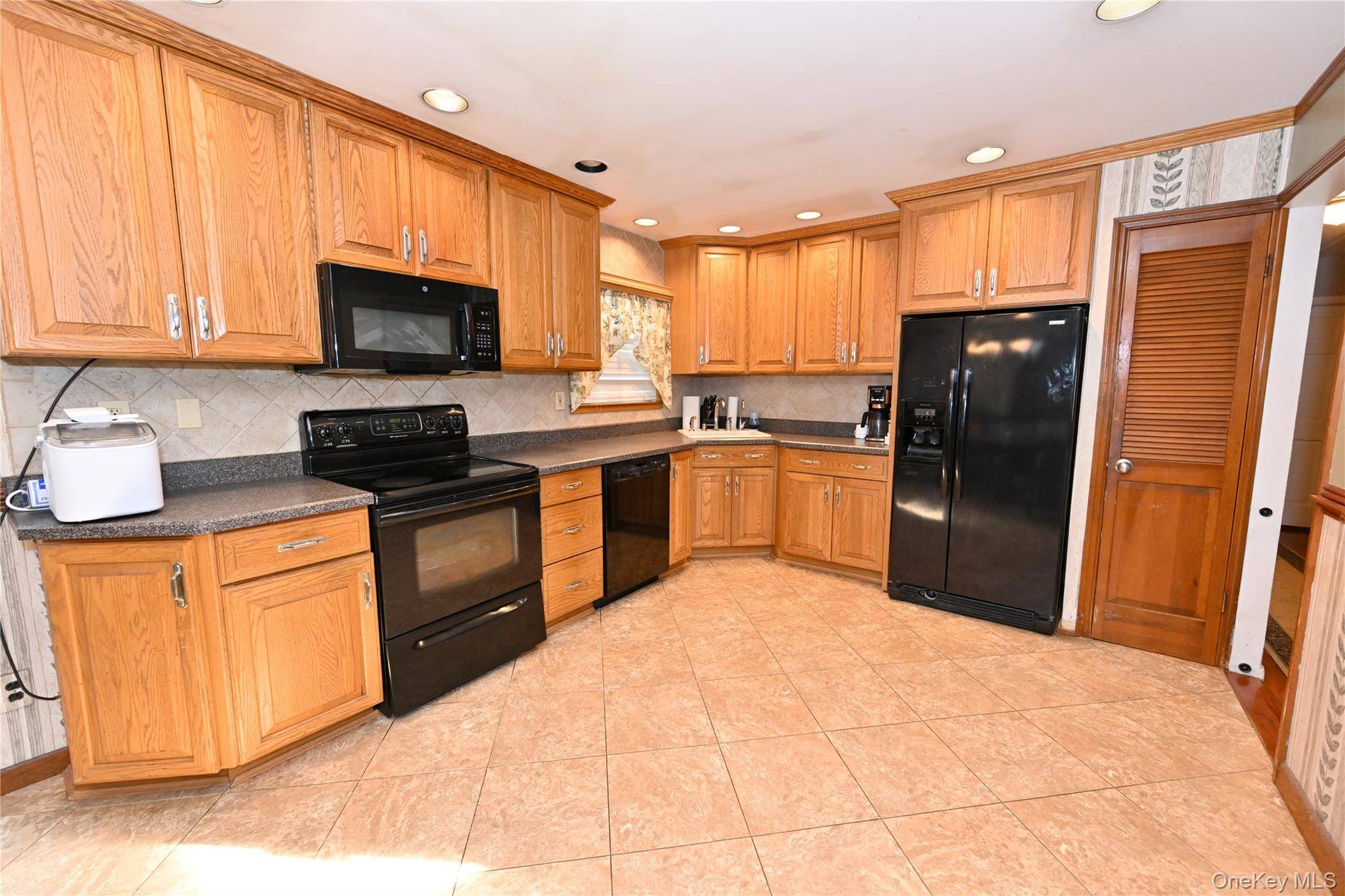 41 Harkin RD, Carmel, NY 10512