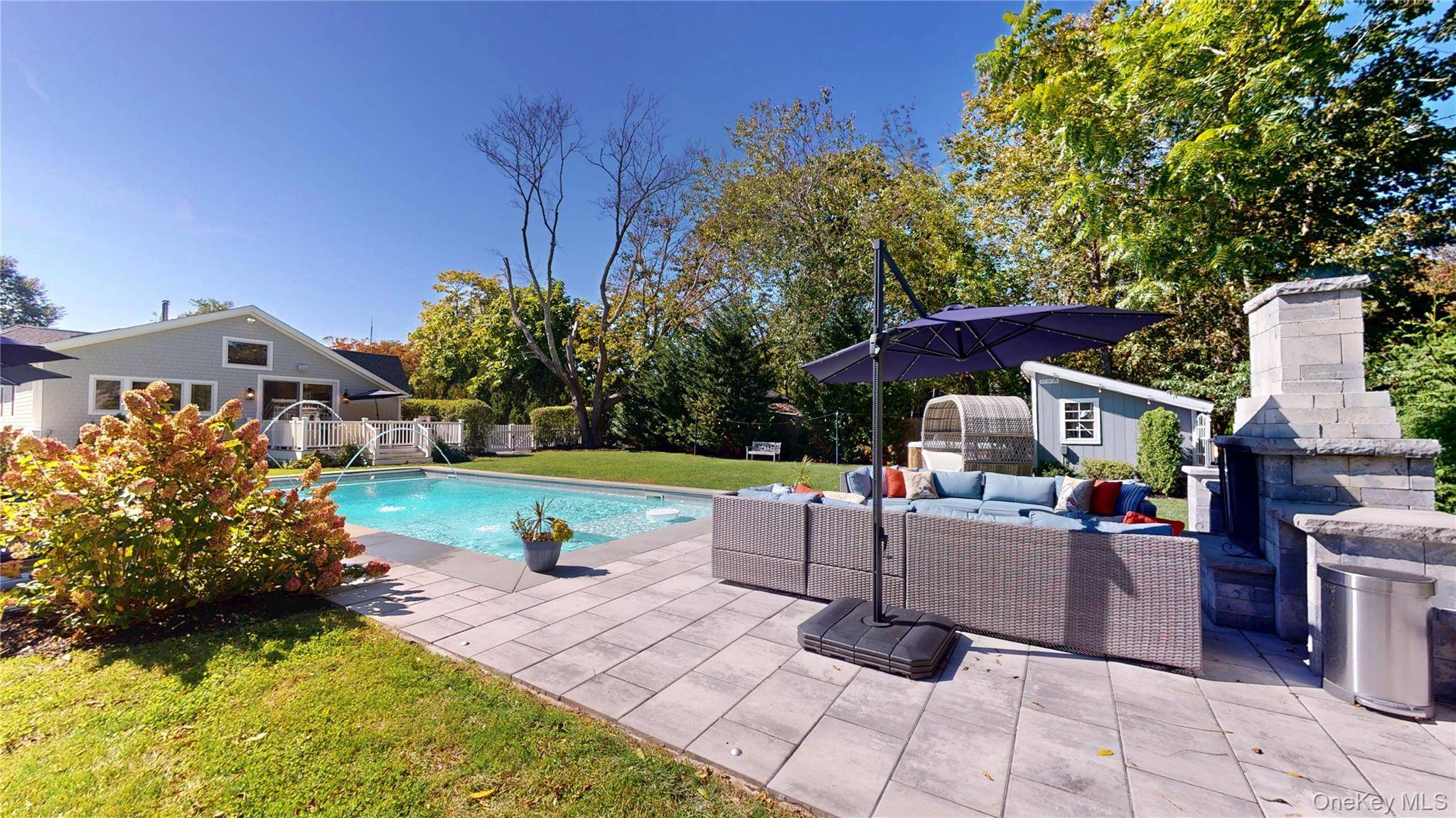 5 Halsey AVE, East Quogue, NY 11942