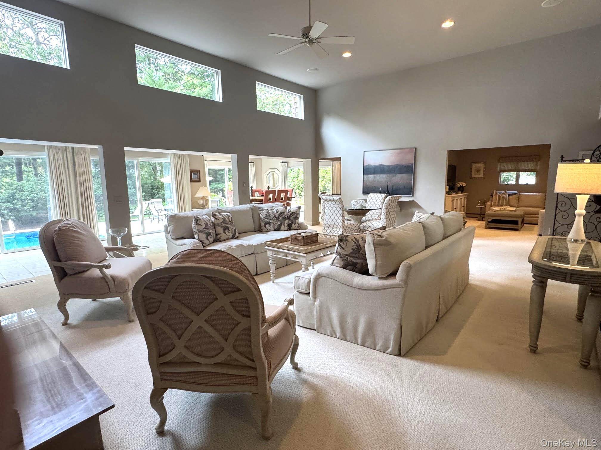 4 Lakewood LN, Quogue, NY 11959