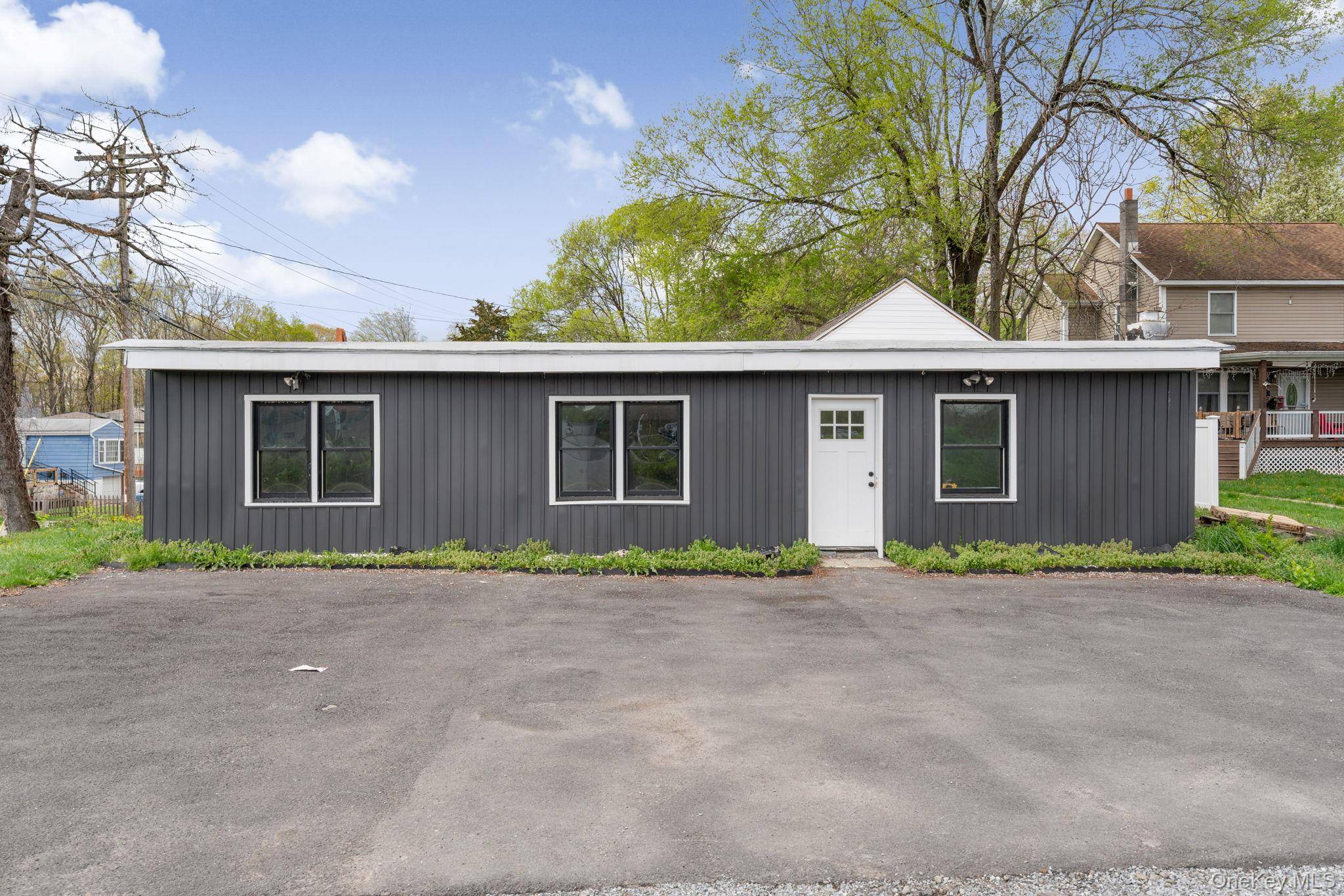 637 Violet AVE, Hyde Park, NY 12538