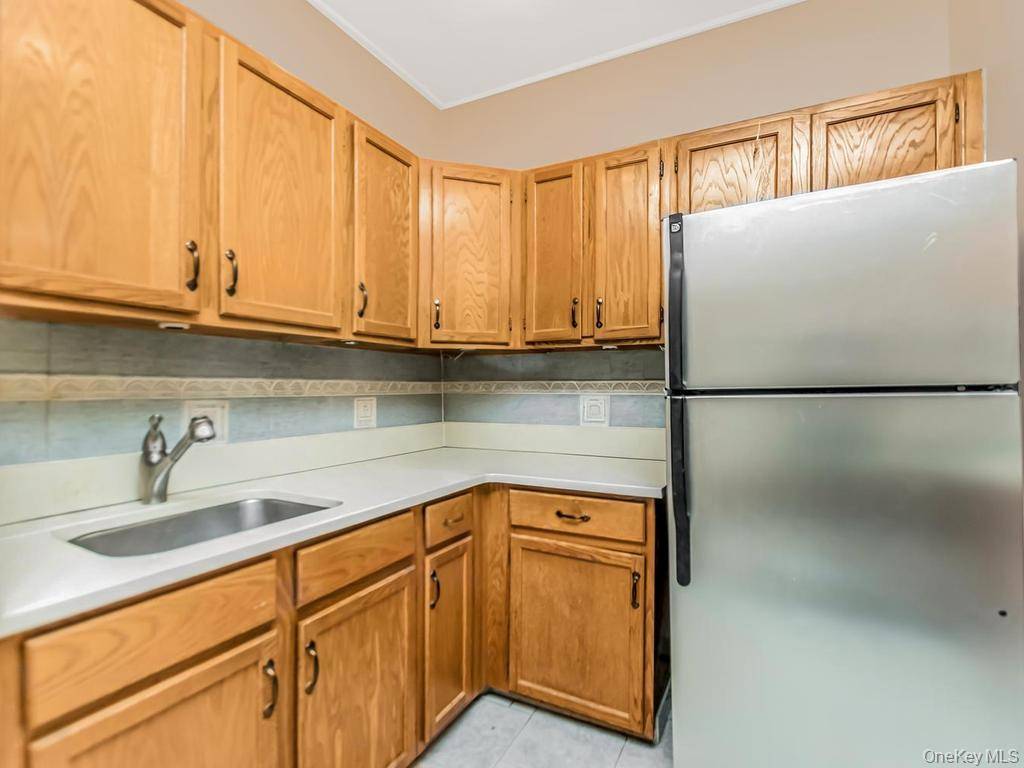 472 Gramatan AVE #O2, Mount Vernon, NY 10552