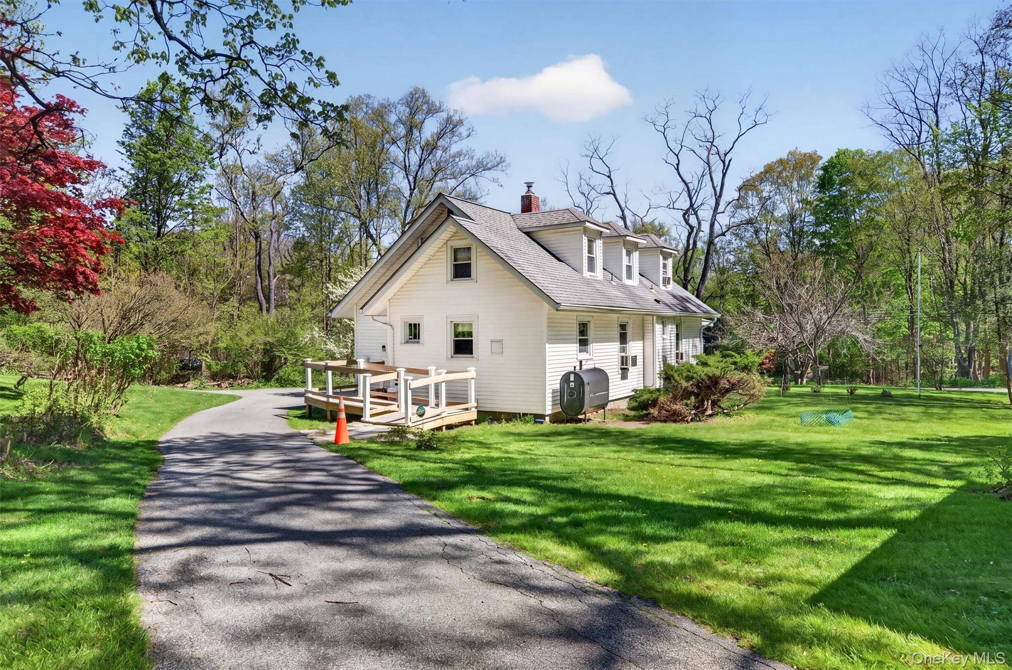 721 Goshen TPKE, Circleville, NY 10919