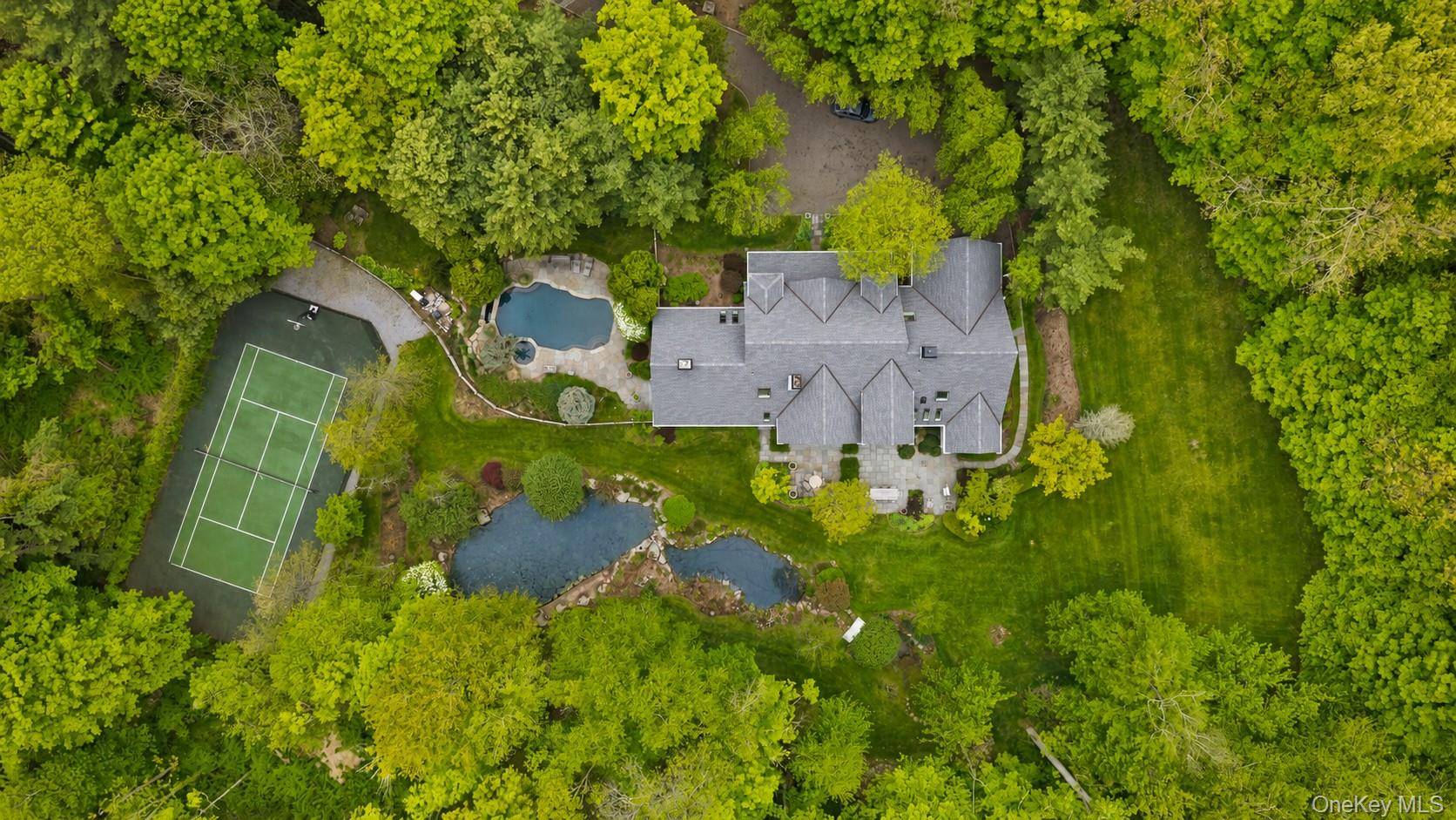 127 Boutonville RD, Pound Ridge, NY 10576