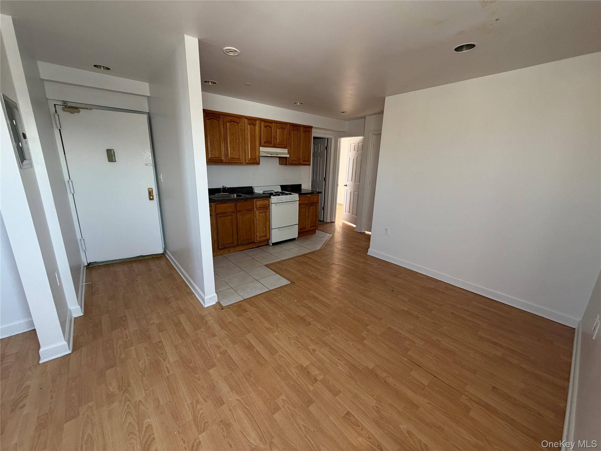 2381 Belmont AVE #6A, Bronx, NY 10458