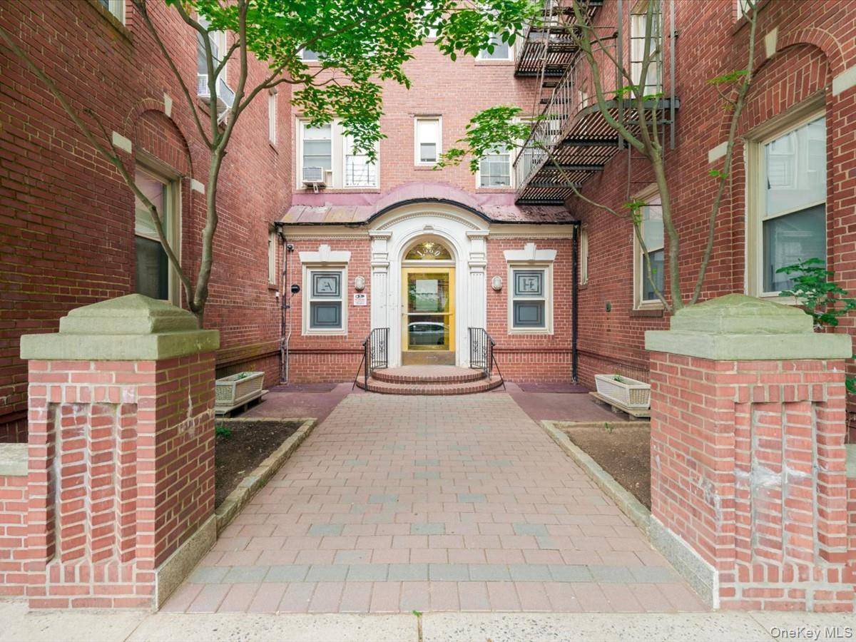 1560 E 18th #2C, Brooklyn, NY 11230