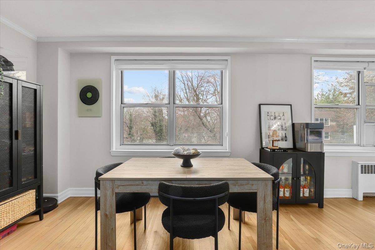 793 Palmer RD #3F, Bronxville, NY 10708
