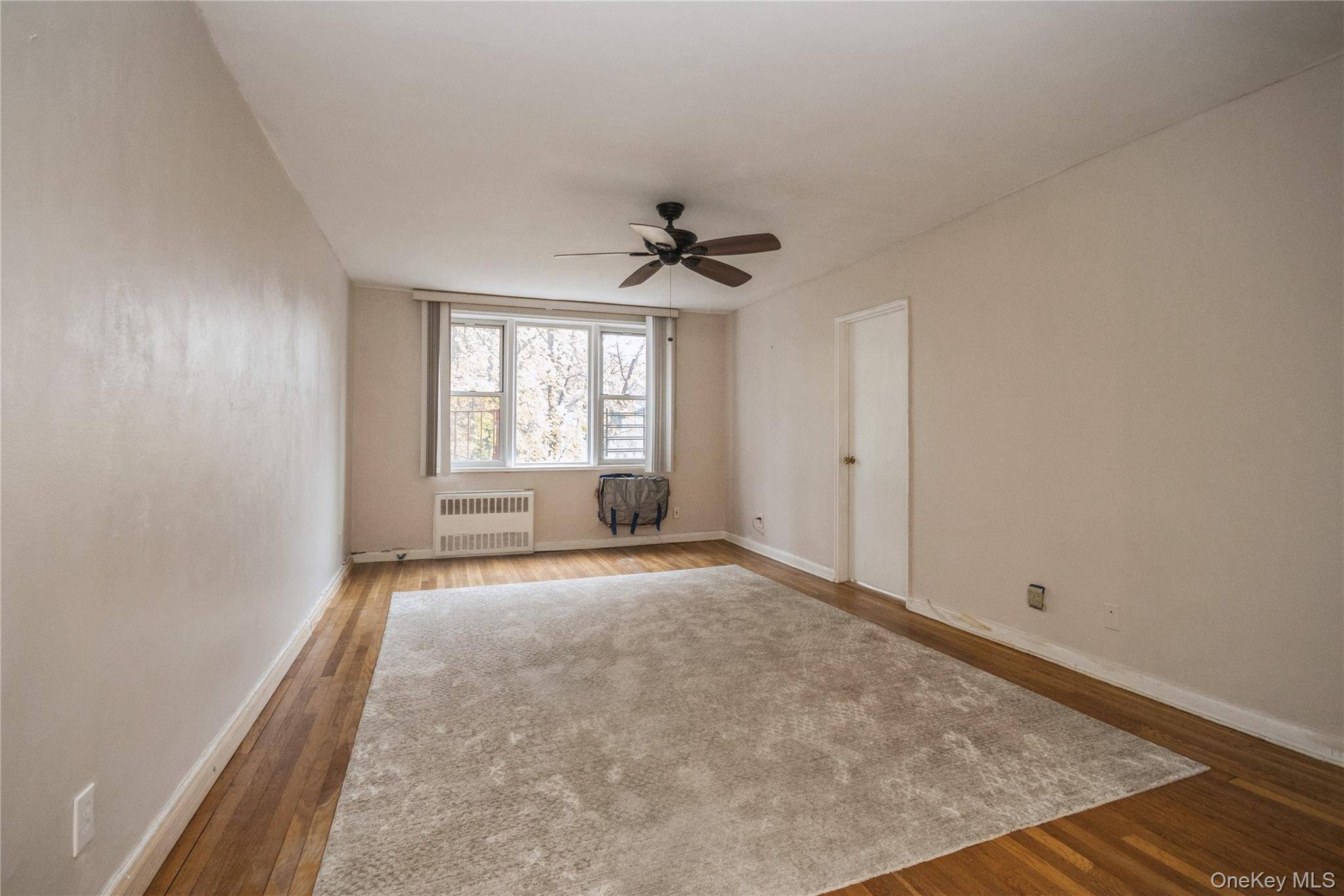 4 Sadore LN #3E, Yonkers, NY 10710