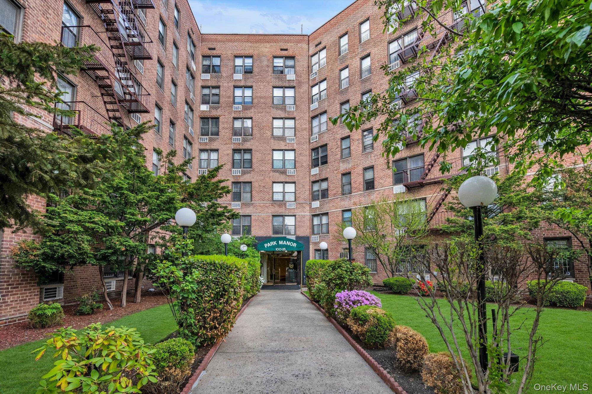 100-25 Queens BLVD #6E, Forest Hills, NY 11375