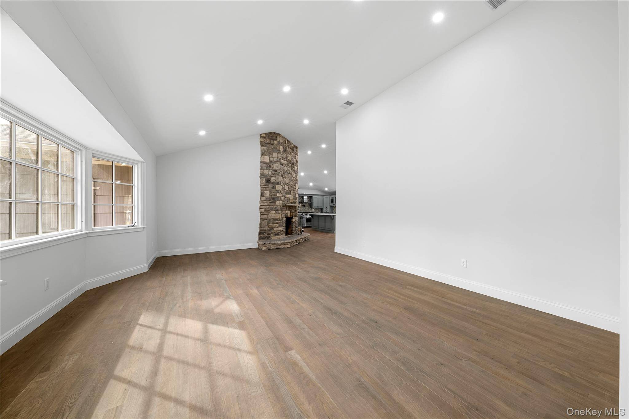 257 Southlawn AVE, Central Islip, NY 11722