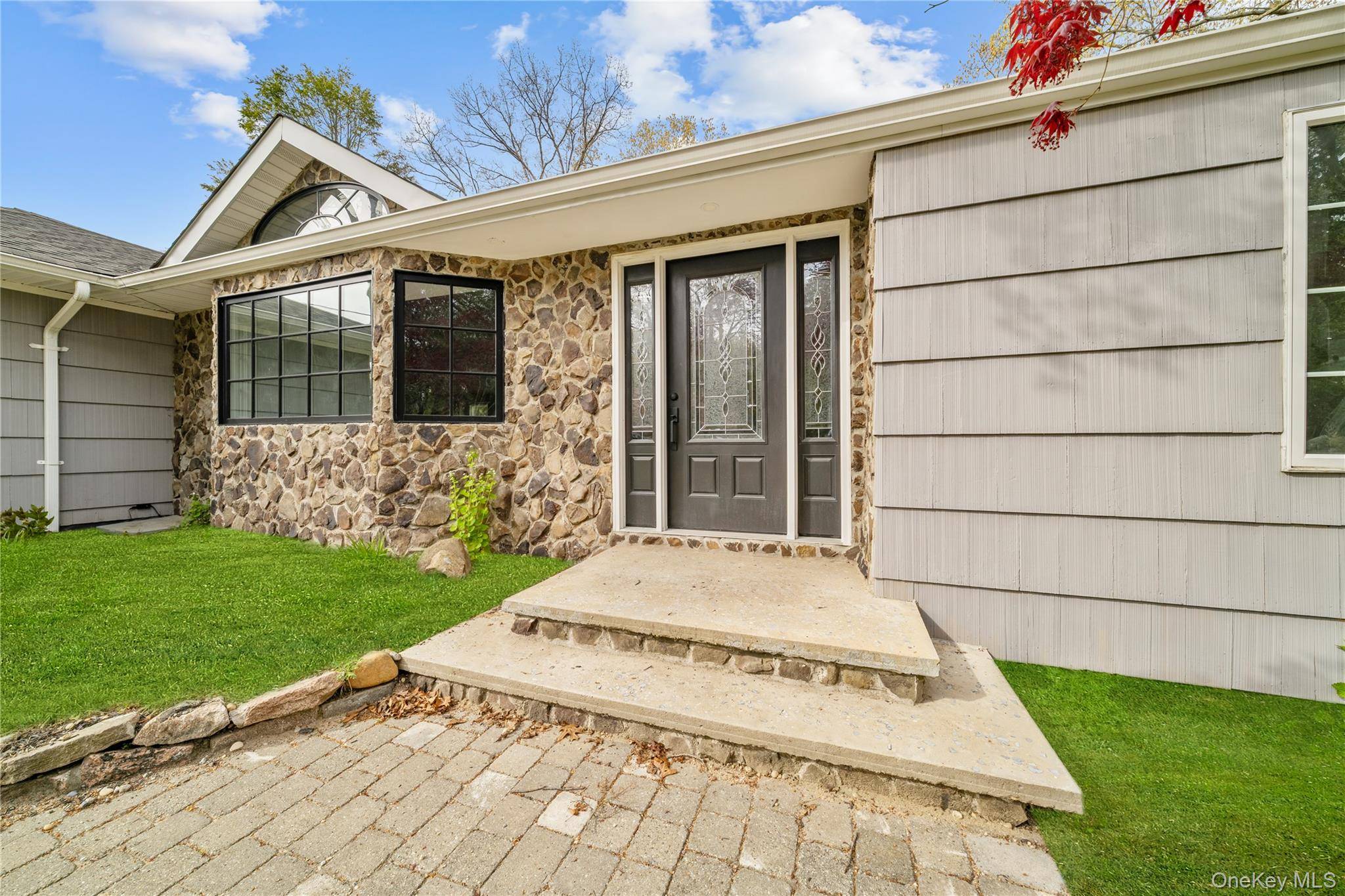 257 Southlawn AVE, Central Islip, NY 11722
