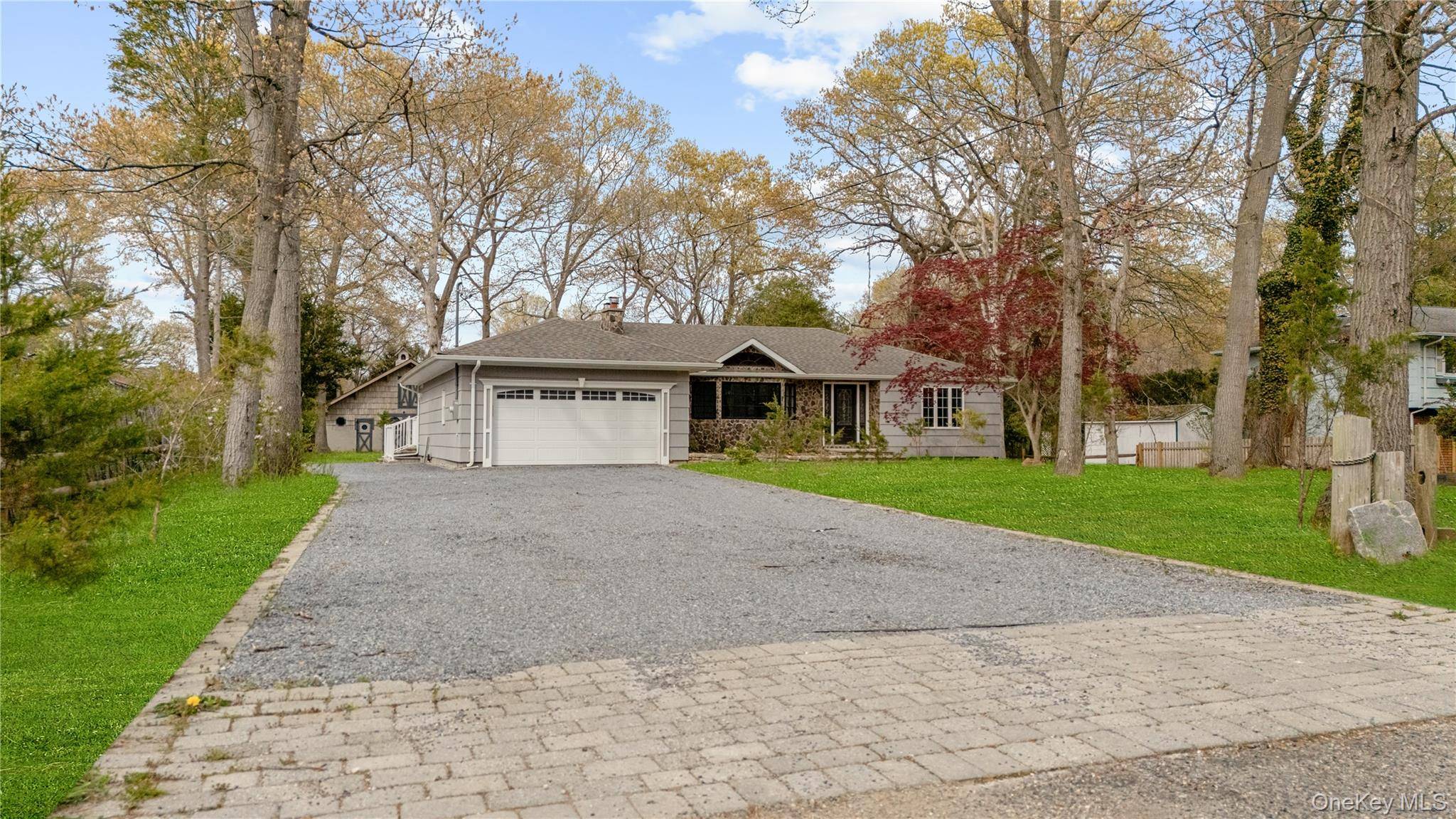 257 Southlawn AVE, Central Islip, NY 11722