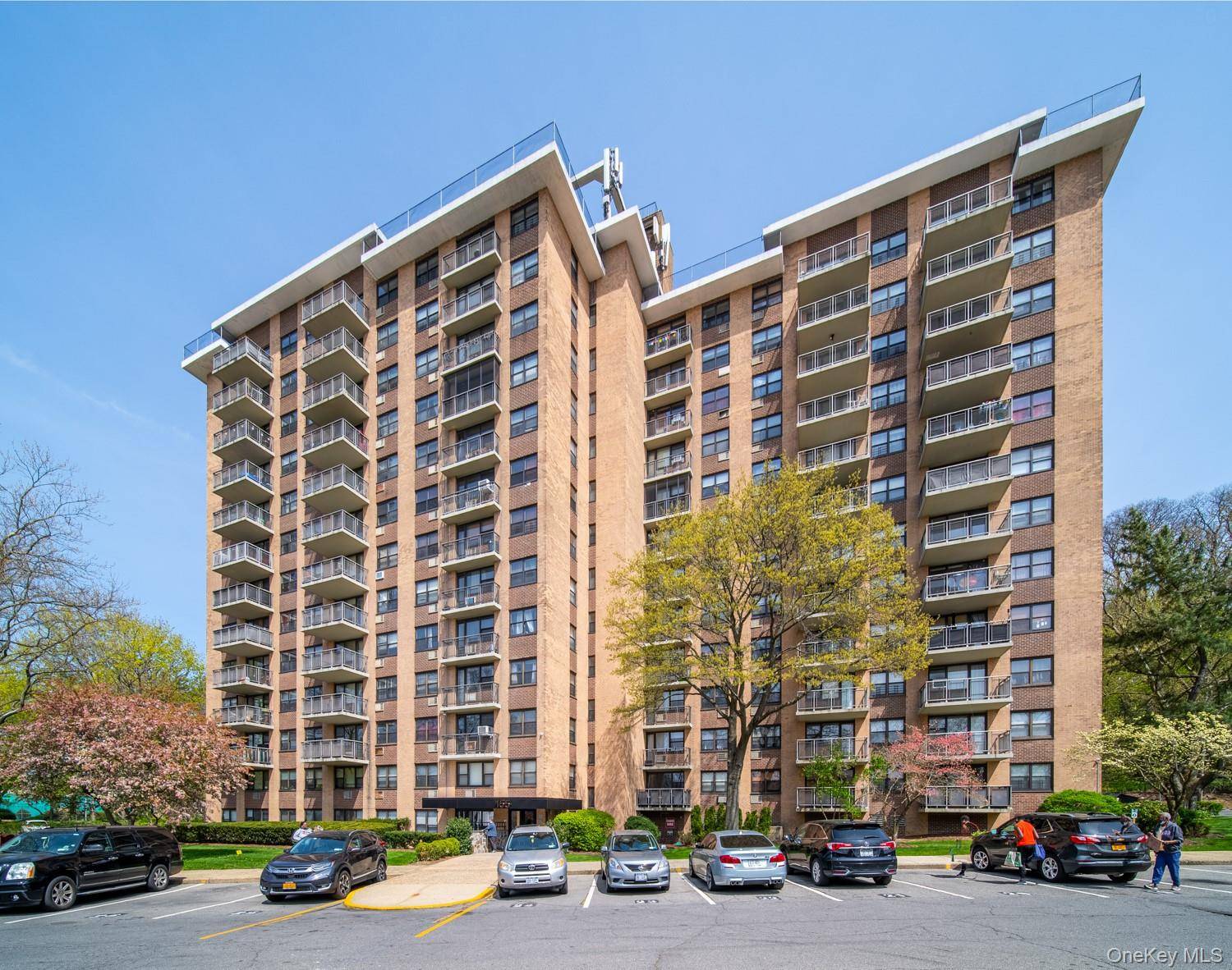 155 Ferris AVE #11B, White Plains, NY 10603