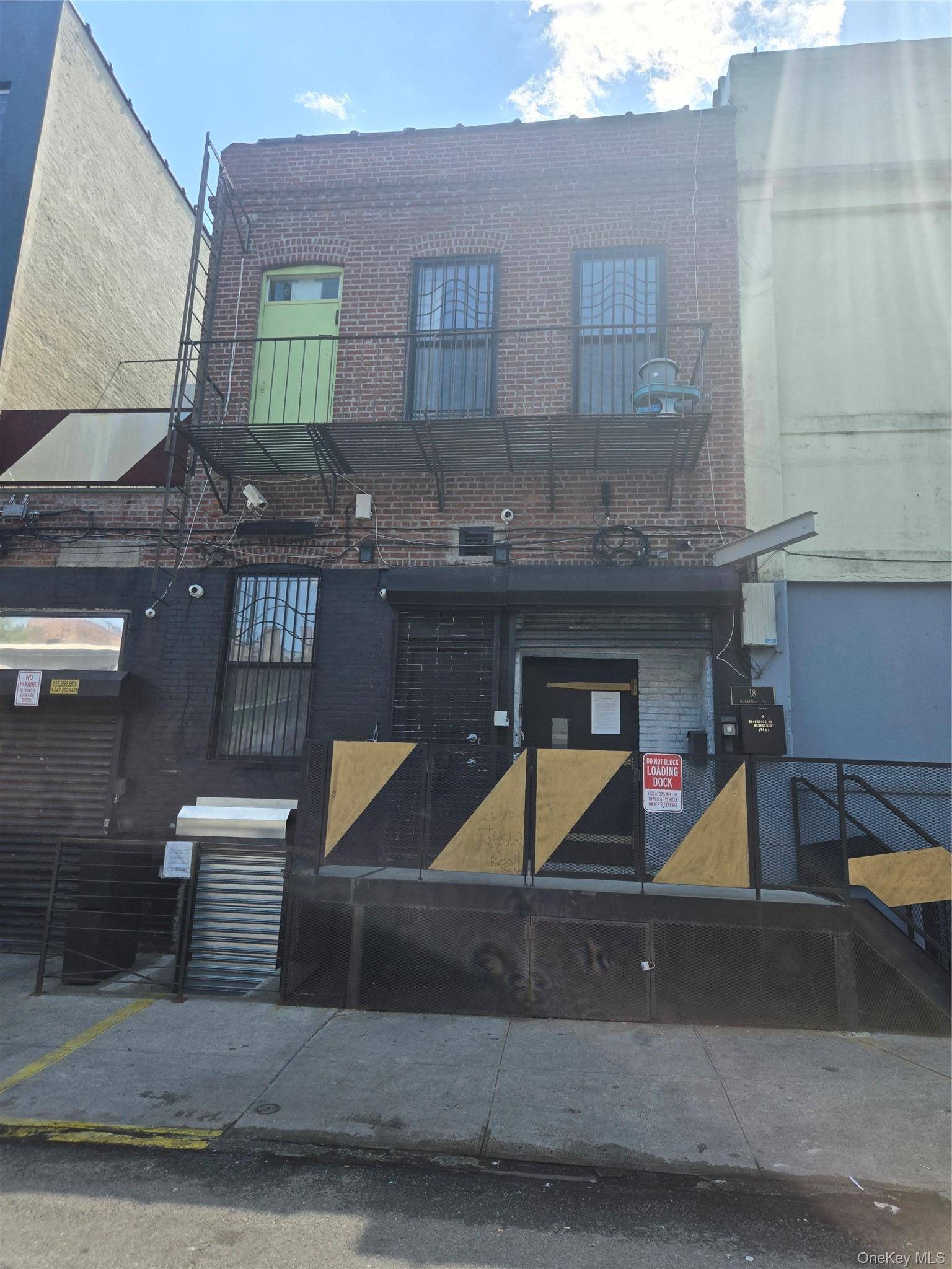 18 Herkimer PL #2nd Floor, Brooklyn, NY 11216