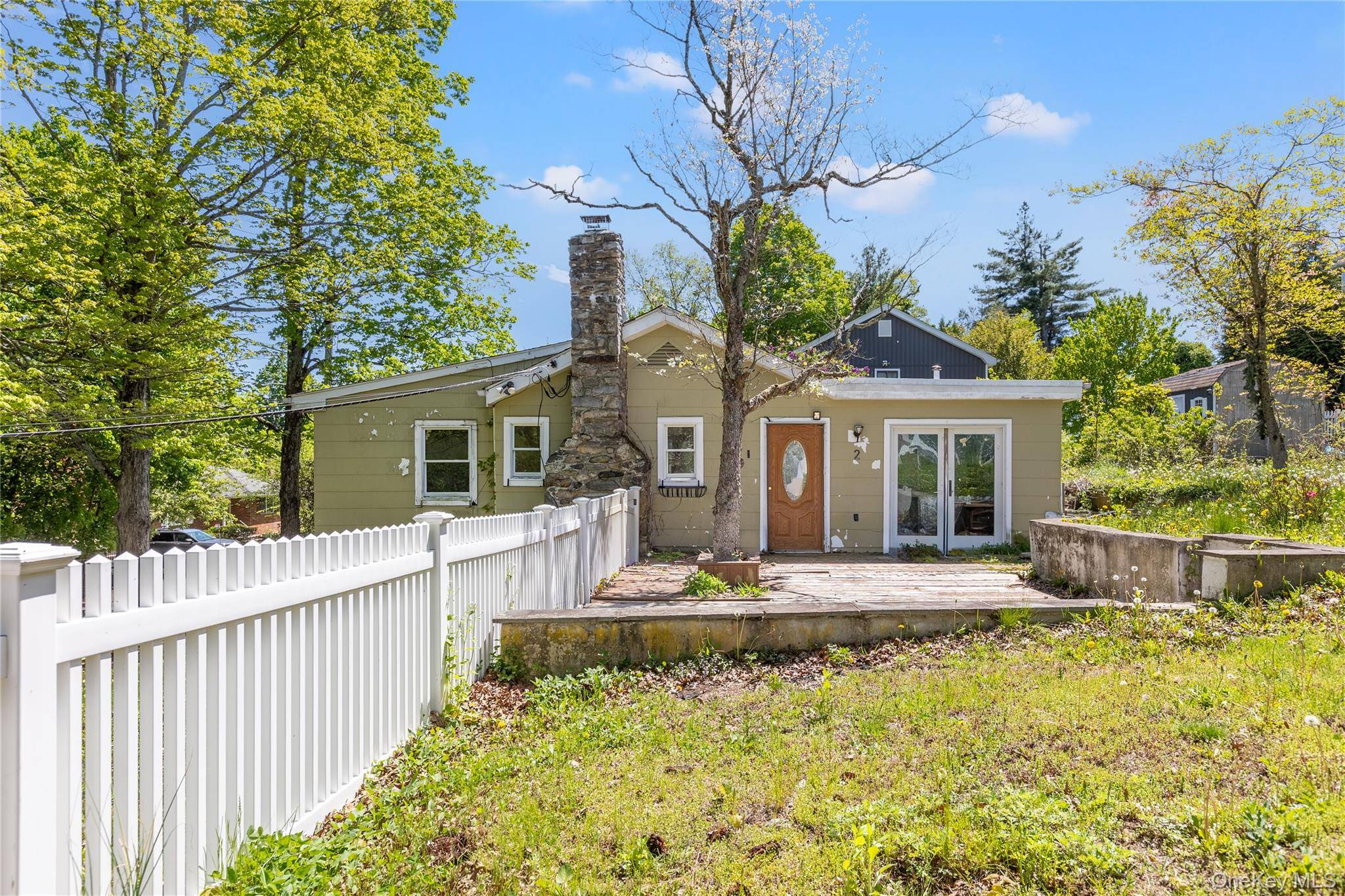 2 Springdale RD, Yorktown Heights, NY 10598