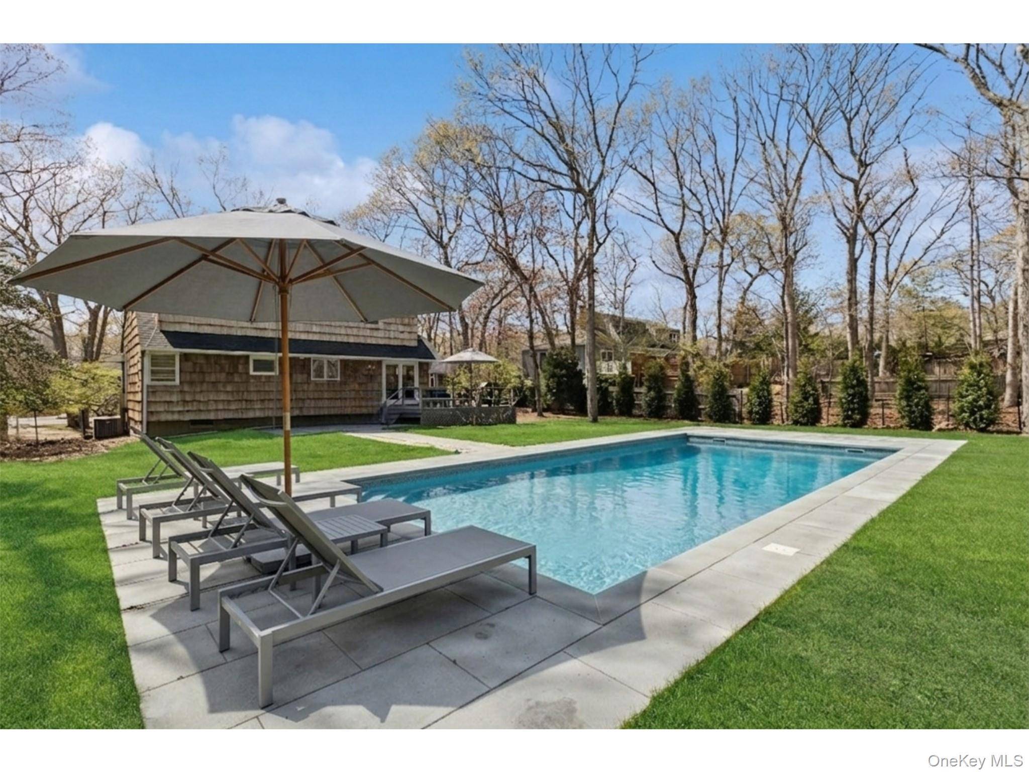 135 Pembroke DR, East Hampton, NY 11937