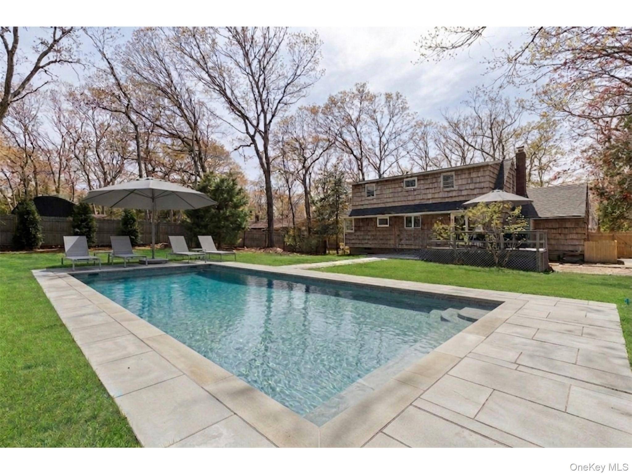 135 Pembroke DR, East Hampton, NY 11937