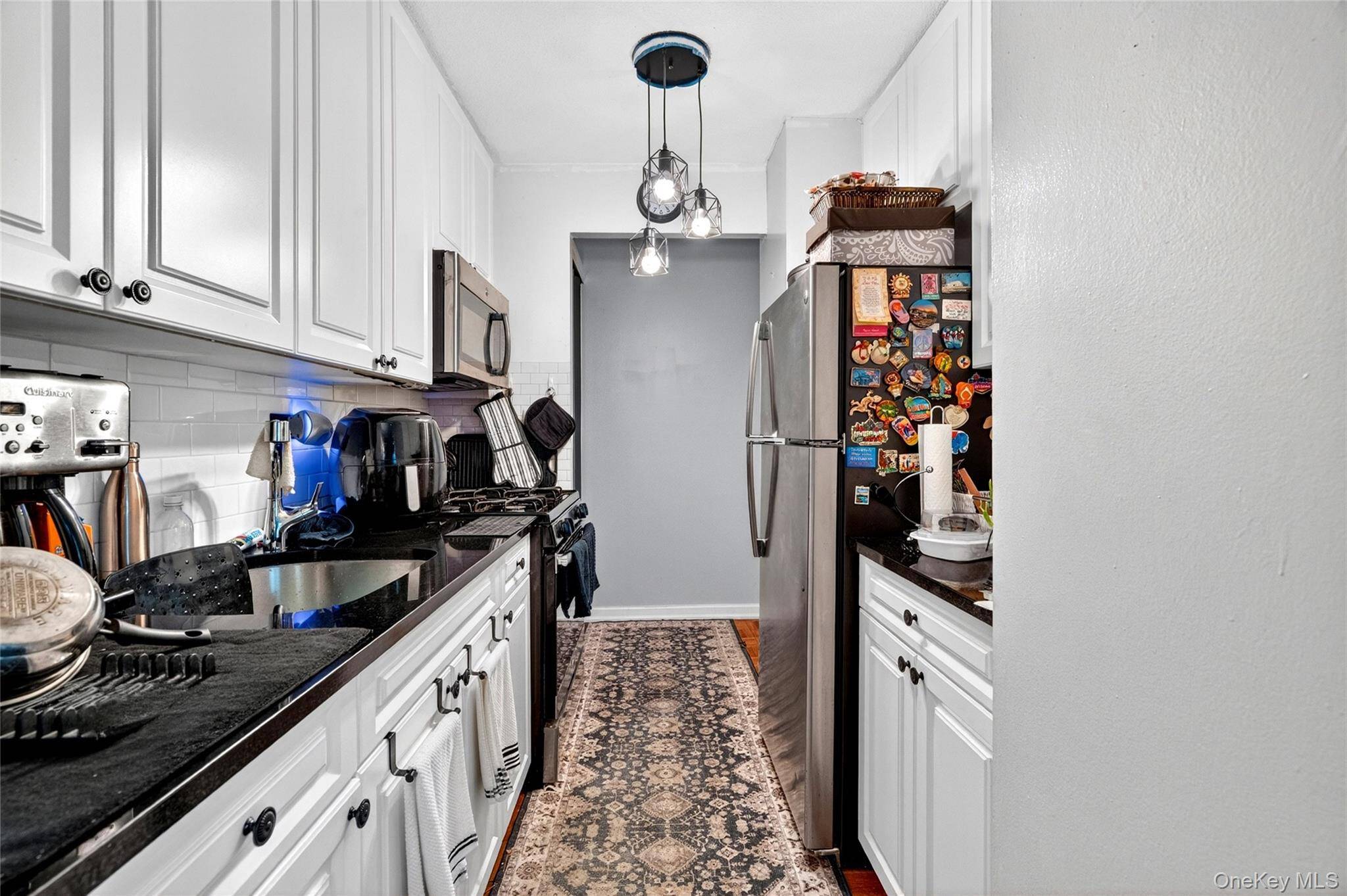 2550 Olinville AVE #2H, Bronx, NY 10467