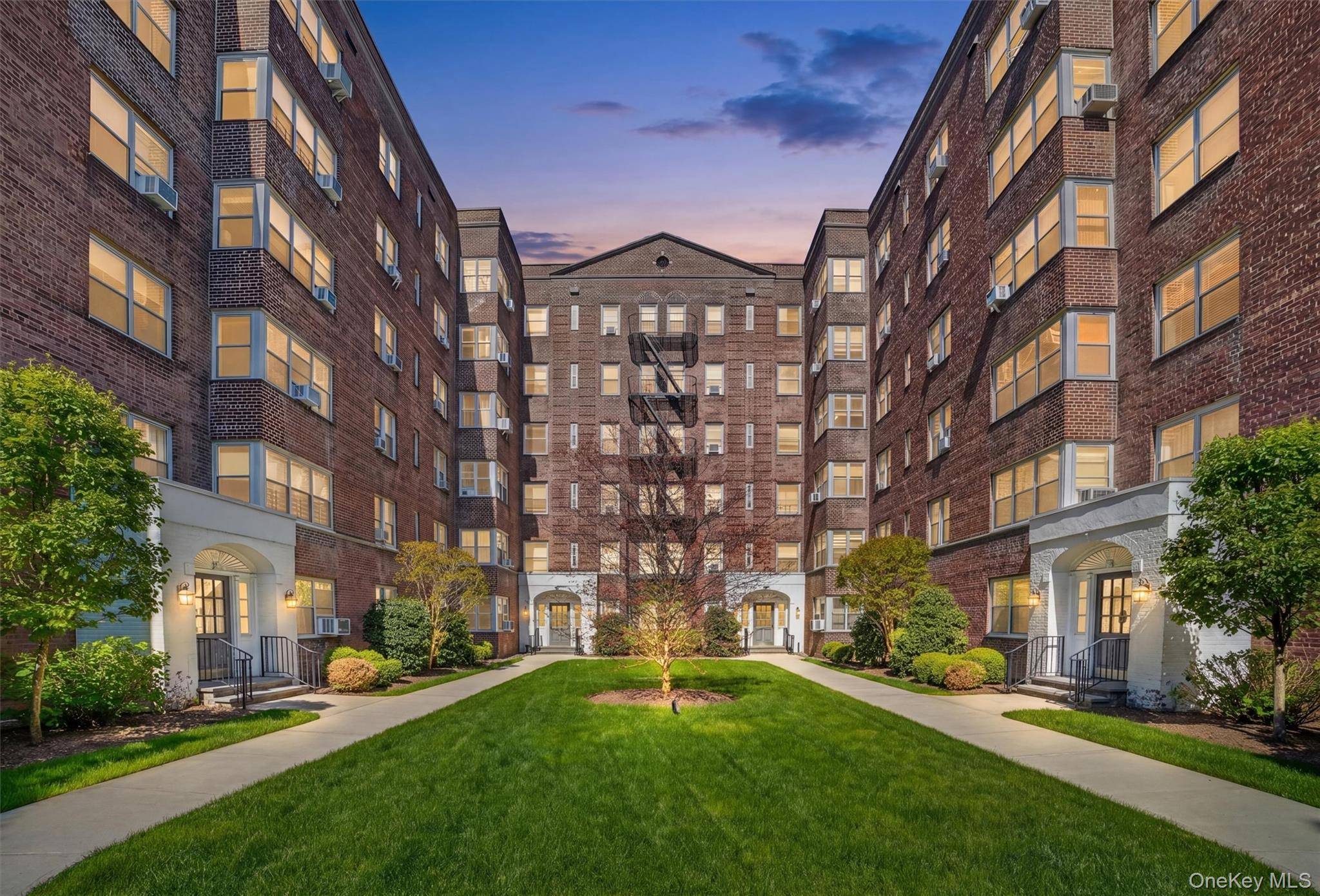 1 Bronxville RD #6A, Bronxville, NY 10708
