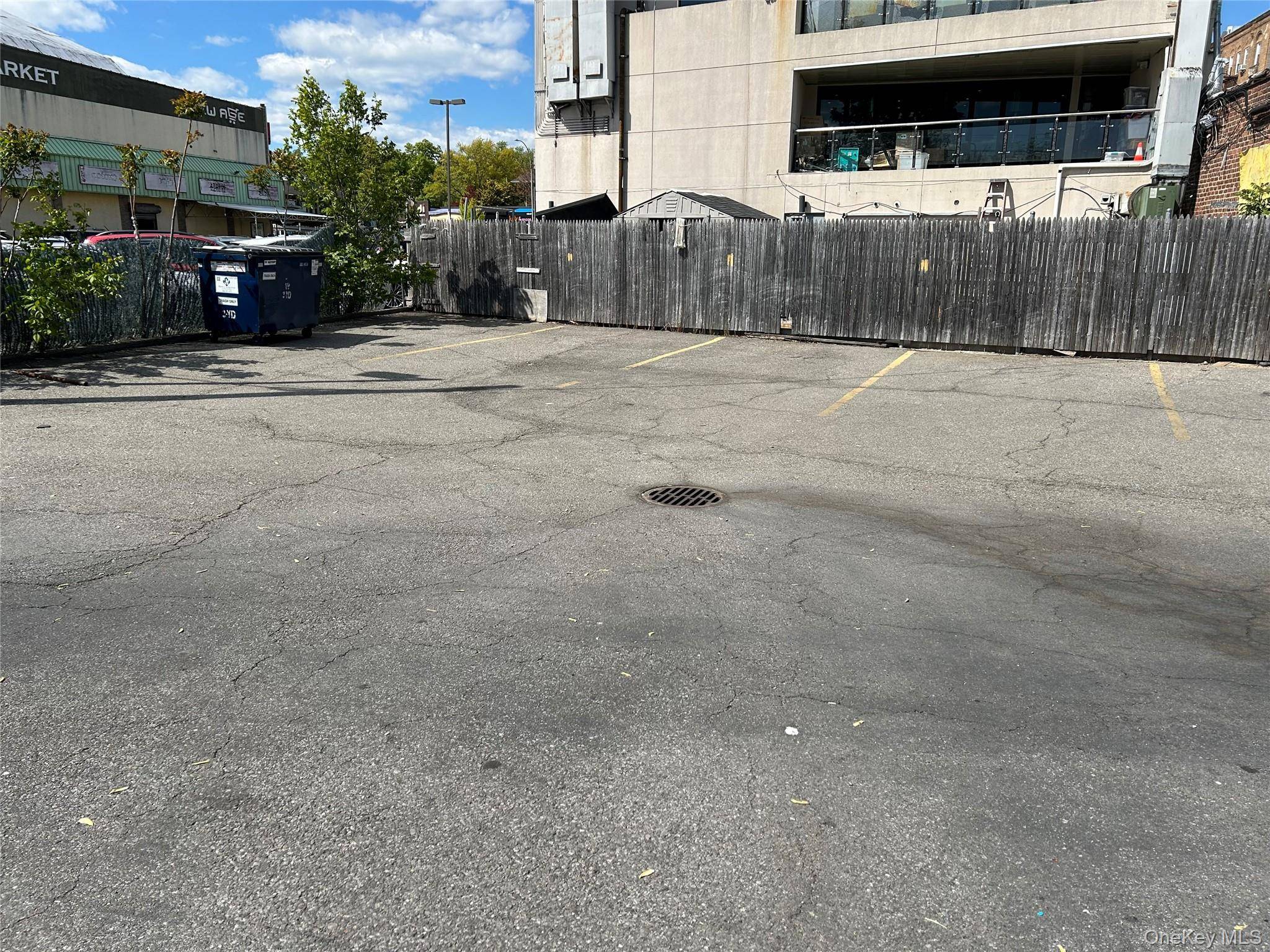 16024 Northern BLVD, Flushing, NY 11358