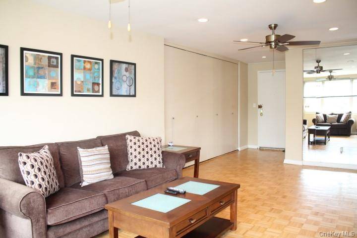 12 Old Mamaroneck RD #7K, White Plains, NY 10601