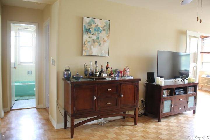 12 Old Mamaroneck RD #7K, White Plains, NY 10601