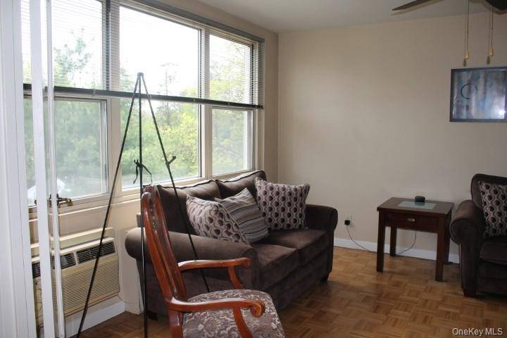 12 Old Mamaroneck RD #7K, White Plains, NY 10601