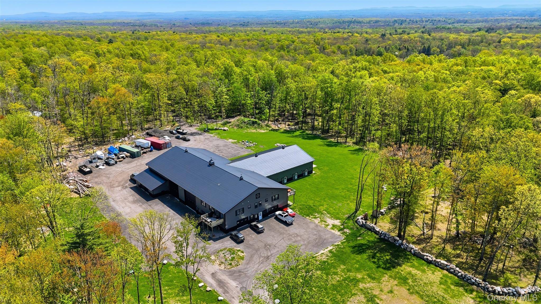 51 Redder RD, Pine Bush, NY 12566