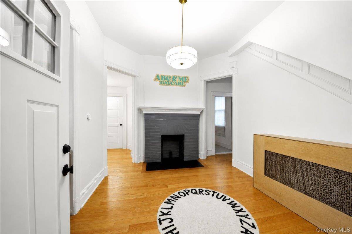 50 S 7th AVE, Mount Vernon, NY 10550