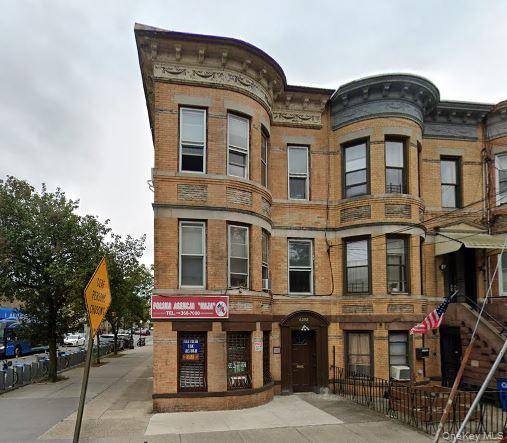 60-98 69th AVE, Ridgewood, NY 11385