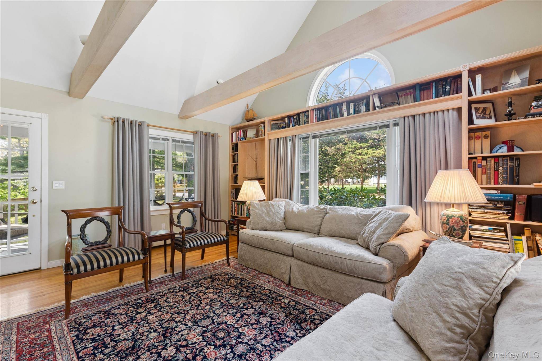 425 Briarwood LN, Cutchogue, NY 11935
