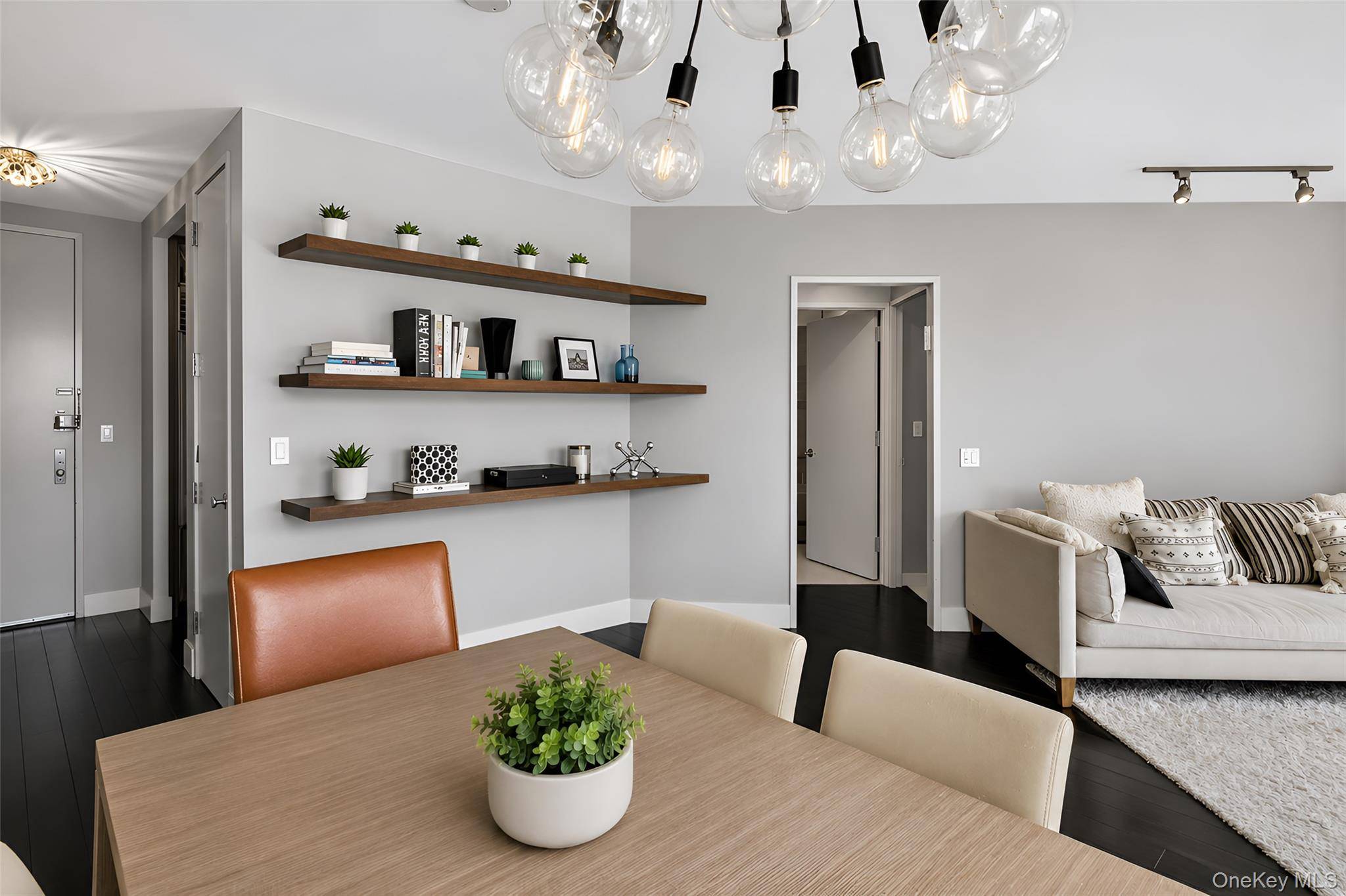 200 E 61st ST #35B, New York (manhattan), NY 10065