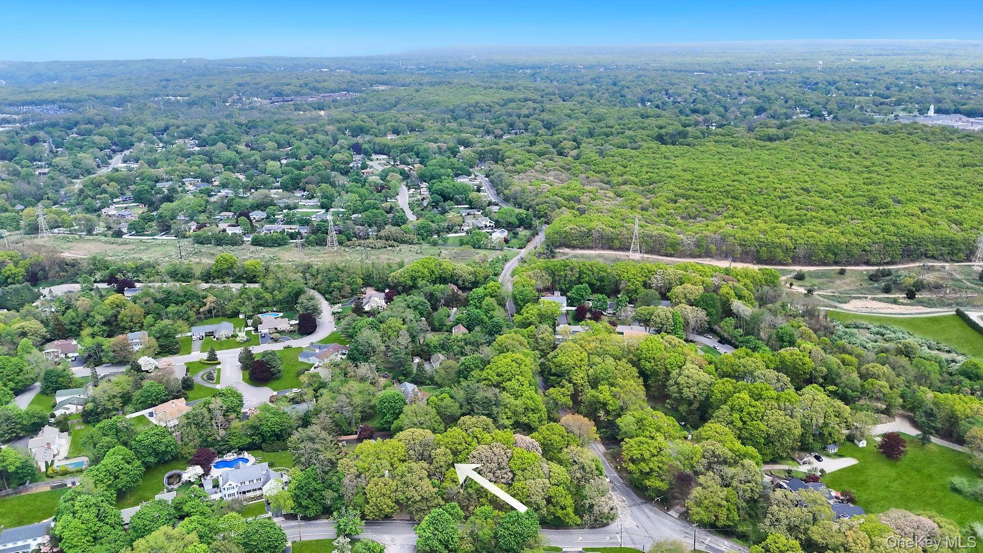 179 Gnarled Hollow RD, East Setauket, NY 11733