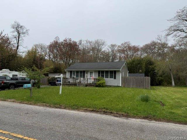 10 Whittier DR, Mastic Beach, NY 11951