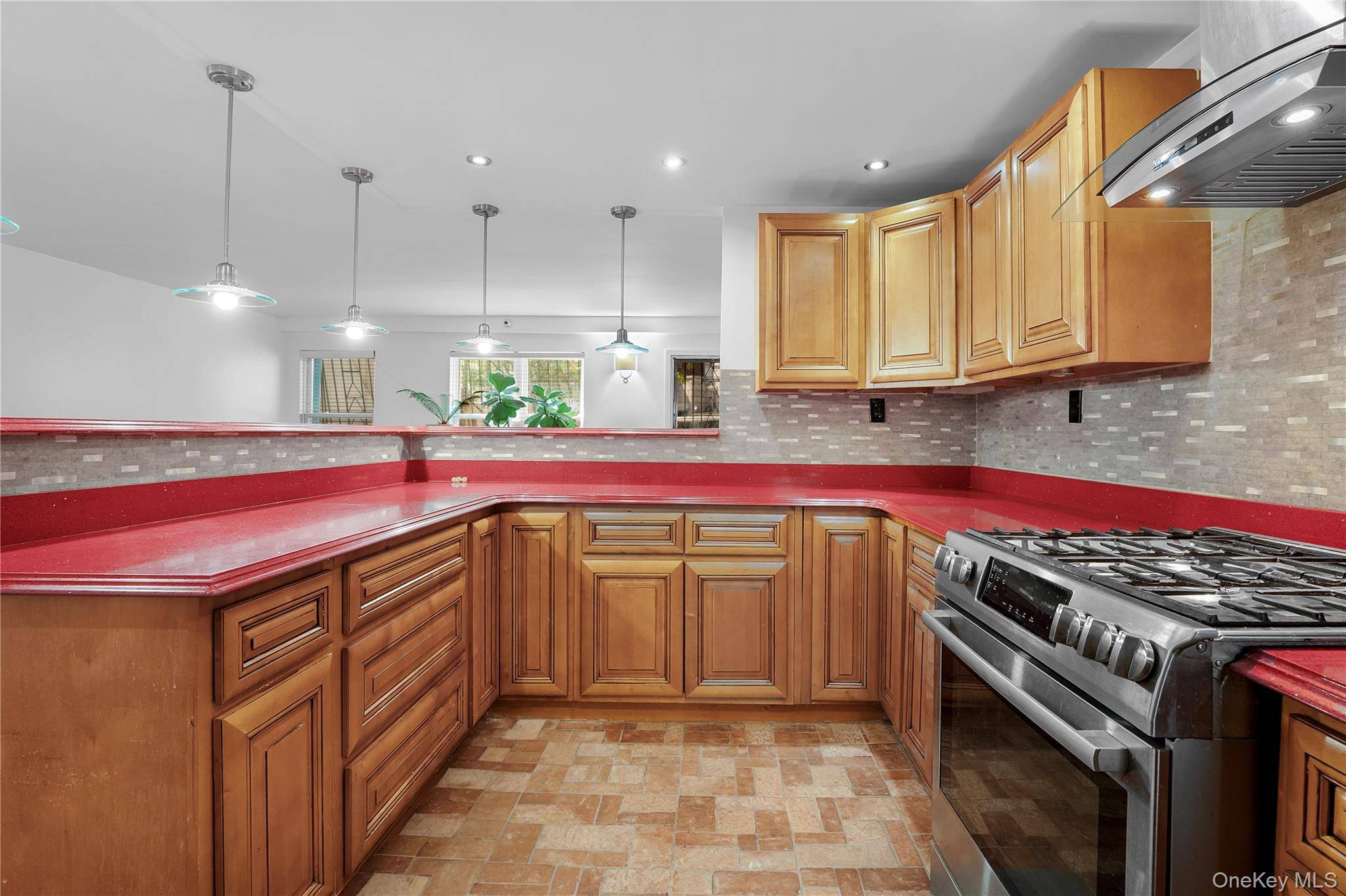 115 W 117th ST, New York (manhattan), NY 10026