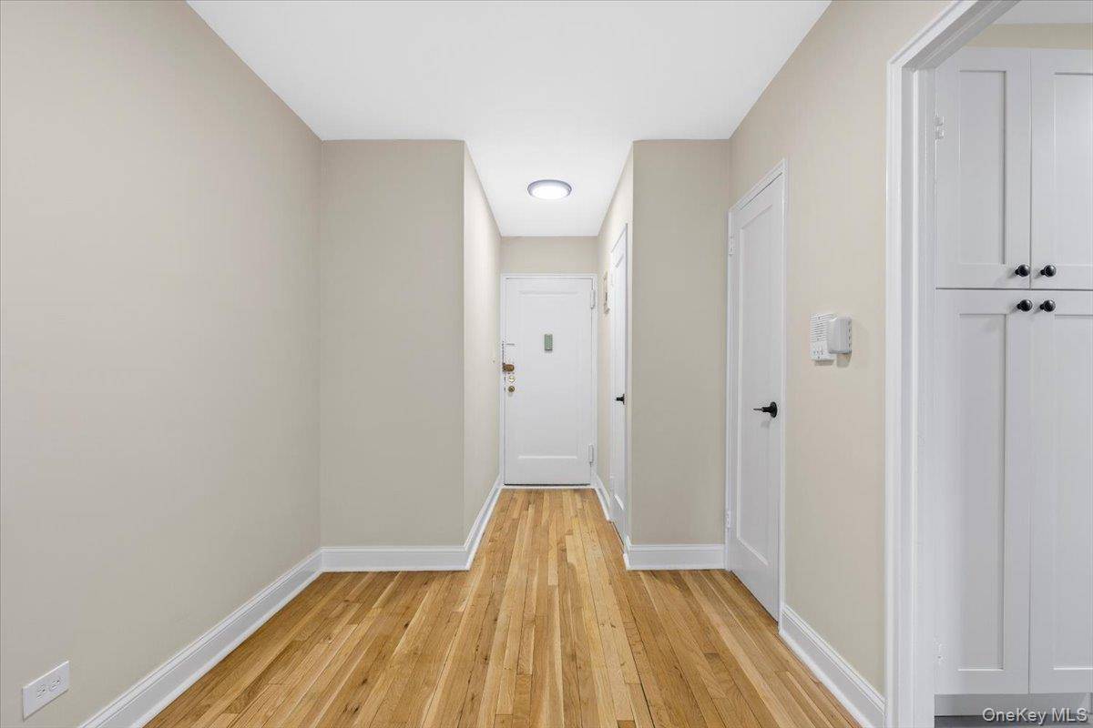 5650 Netherland AVE #2E, Bronx, NY 10471
