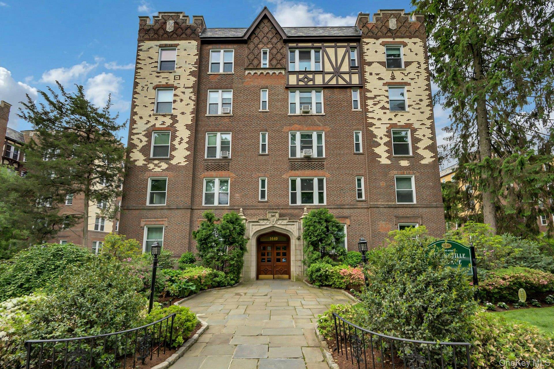 1440 Midland AVE #4H, Bronxville, NY 10708