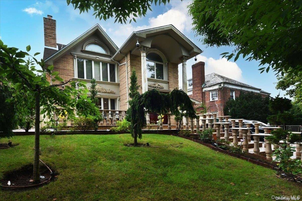 83-16 Edgerton BLVD, Jamaica Estates, NY 11432