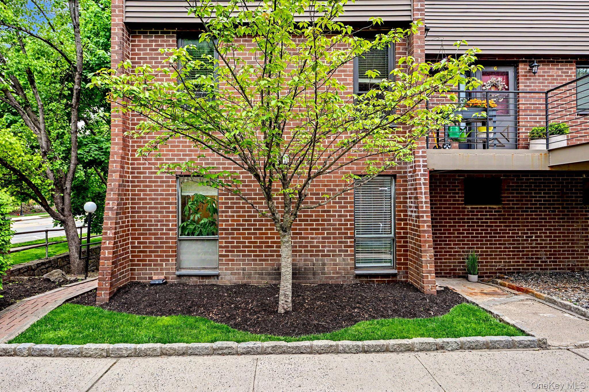 492 N Broadway #1, White Plains, NY 10603